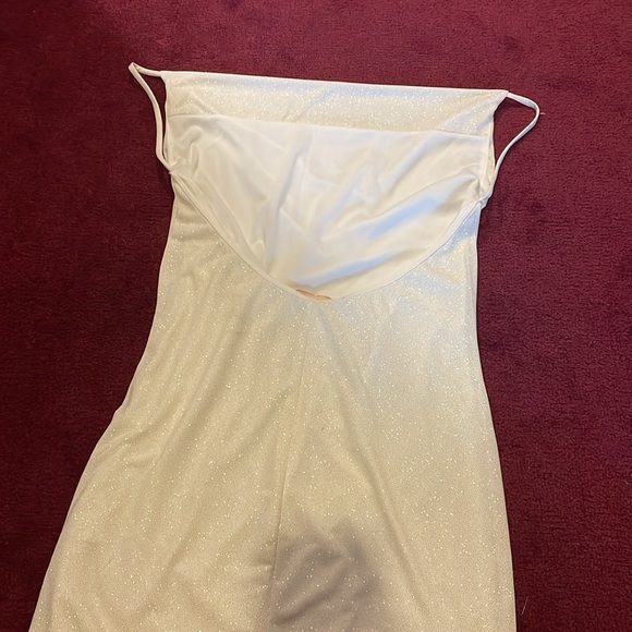 Misty Rose Sparkly White Backless Cowl Neck Mini Dress  Size M NWT - Picture 5 of 7